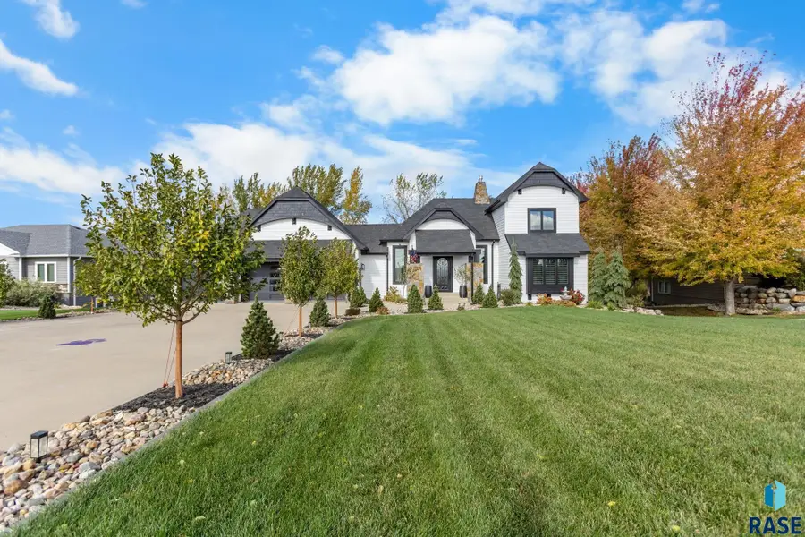 47138 298th St, Beresford, SD 57004 - #3