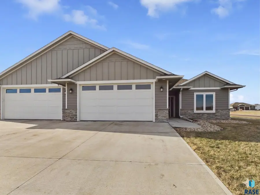 301 Granite Ave, Tea, SD 57064 - #2