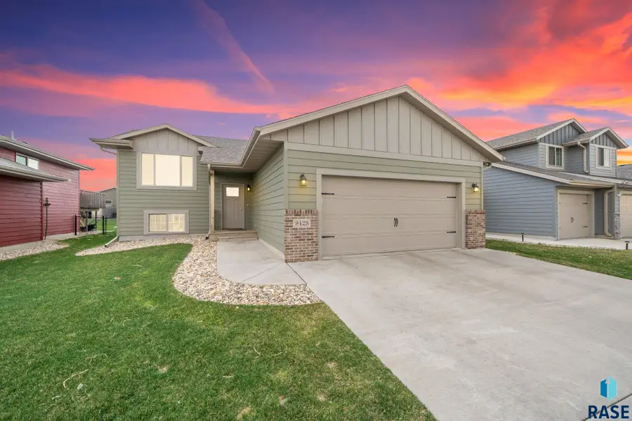 9425 W Liam St, Sioux Falls, SD 57106 - #2