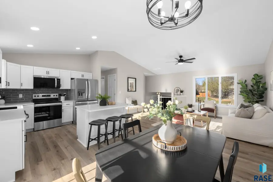 4704 S Nathan Ave, Sioux Falls, SD 57103 - #3