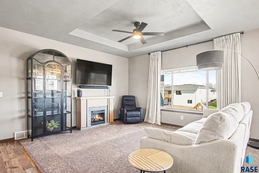 9016 W 24th St, Sioux Falls, SD 57106 - #3