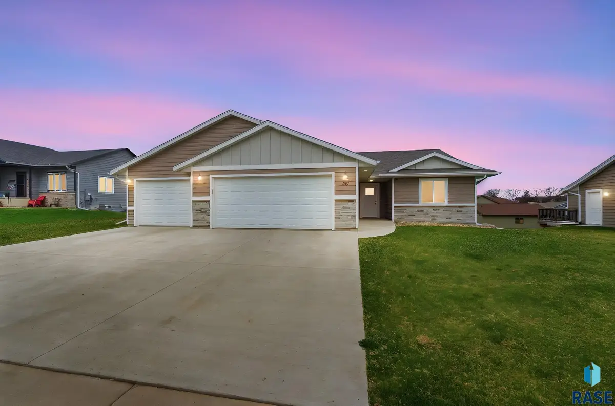 107 E 15th St, Dell Rapids, SD 57022 - #1