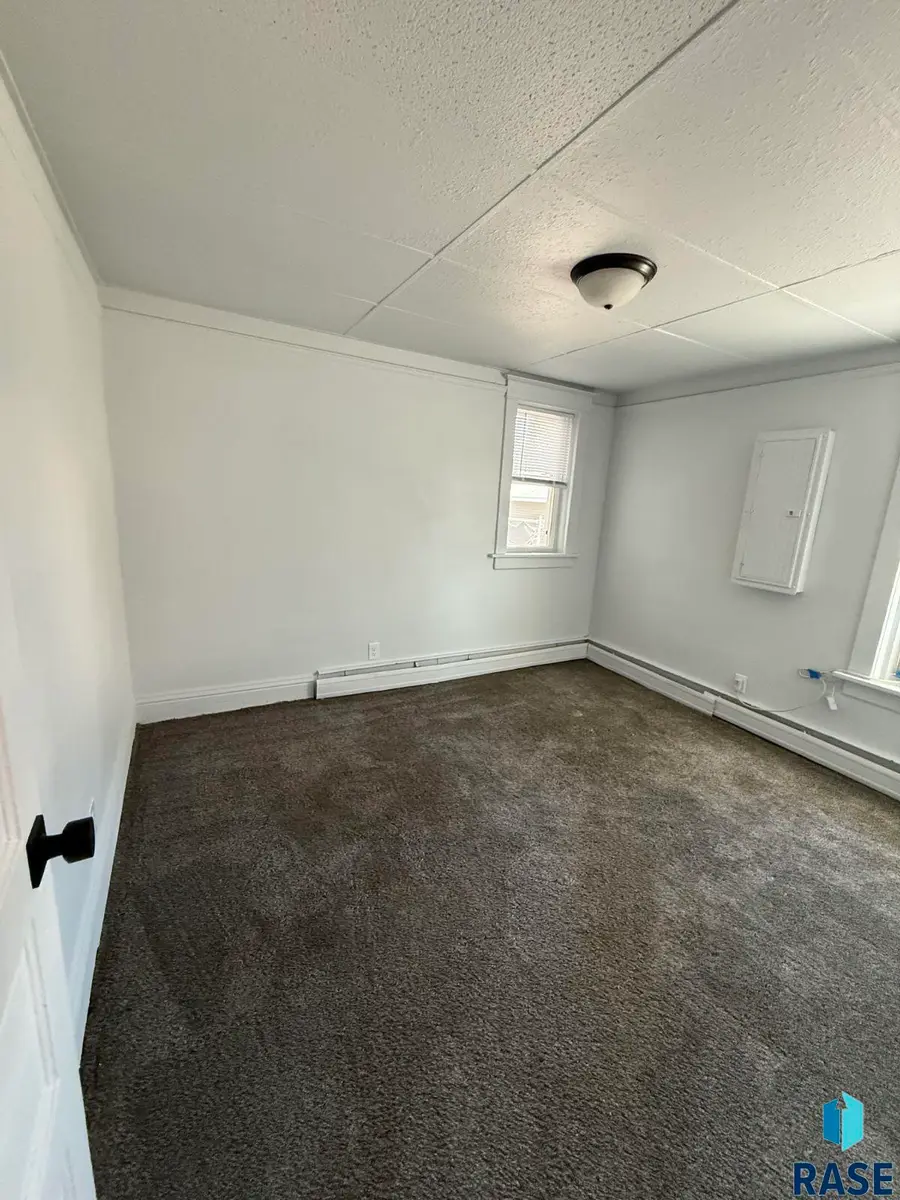 207 W 14th St, Sioux Falls, SD 57104 - #2