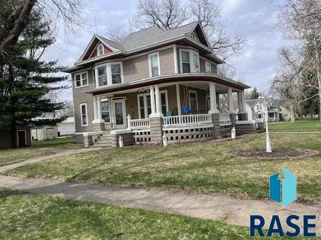 102 W Church St, Inwood, IA 51240 - #2