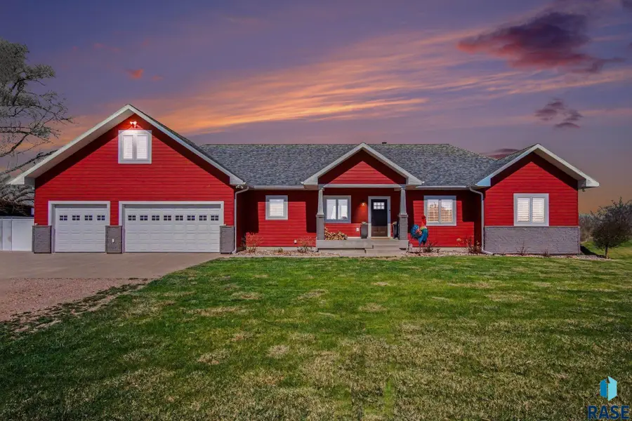 31268 University Rd, Vermillion, SD 57069 - #2