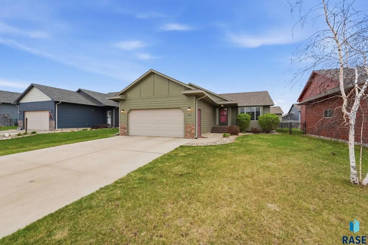 436 Macey Ave, Harrisburg, SD 57032 - #1