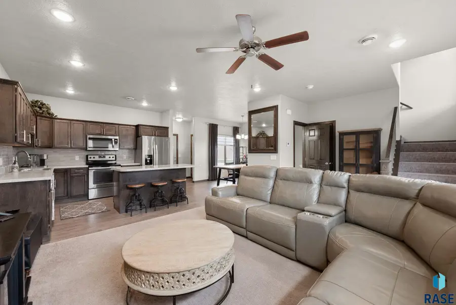 5839 S Bounty Pl, Sioux Falls, SD 57108 - #2