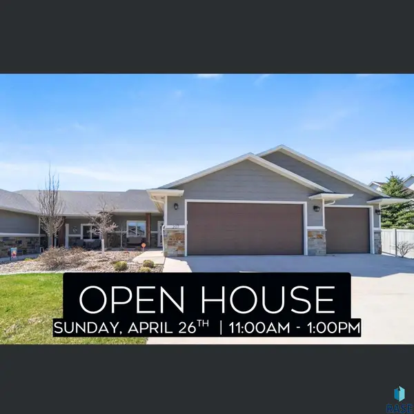 207 N Pine Lake Dr, Sioux Falls, SD 57110