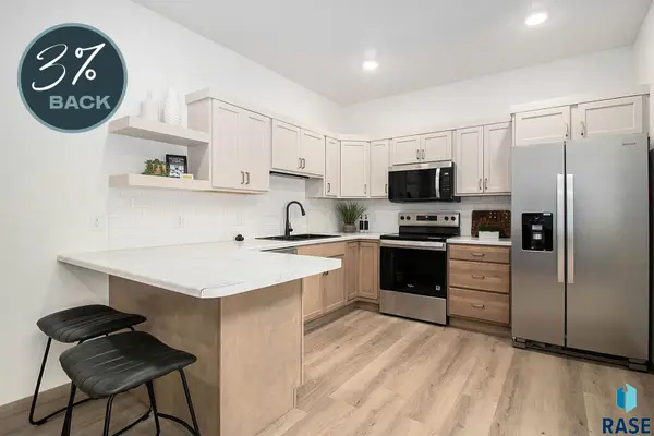 3603 S Broek Dr, Sioux Falls, SD 57106