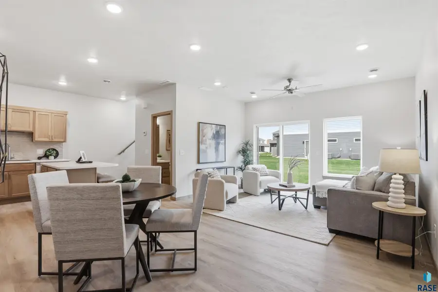 2802 S Broek Dr, Sioux Falls, SD 57106 - #2