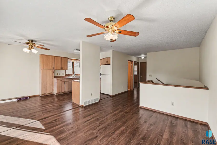 4424 W Antelope Dr, Sioux Falls, SD 57107 - #3