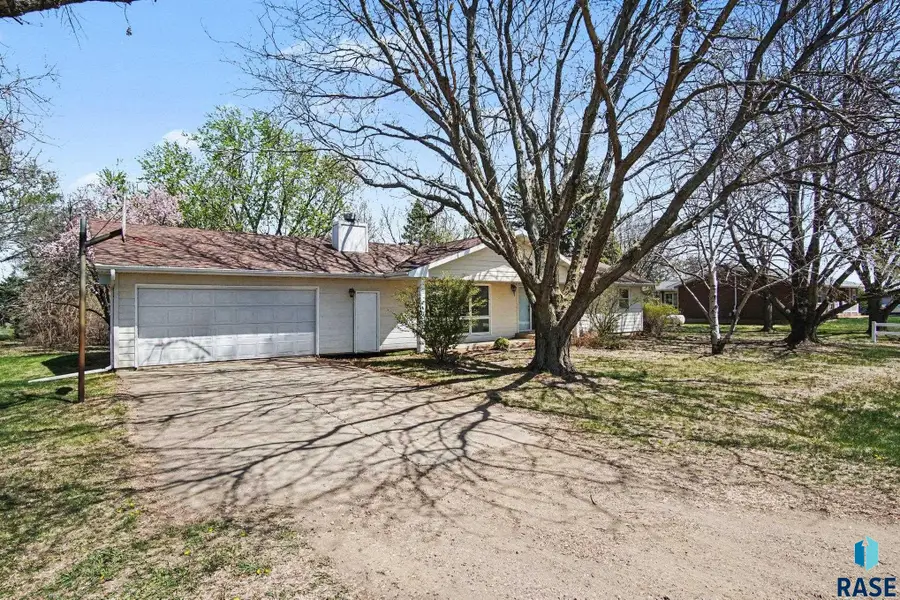 4210 Hermans Loop, Yankton, SD 57078 - #3