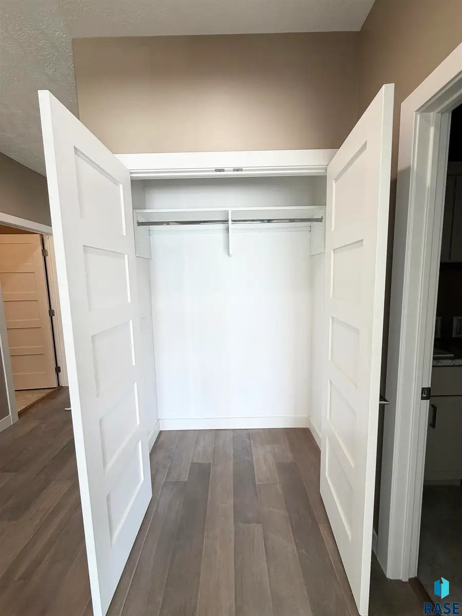 7004 E Copper Stone Cir, Sioux Falls, SD 57110 - #3