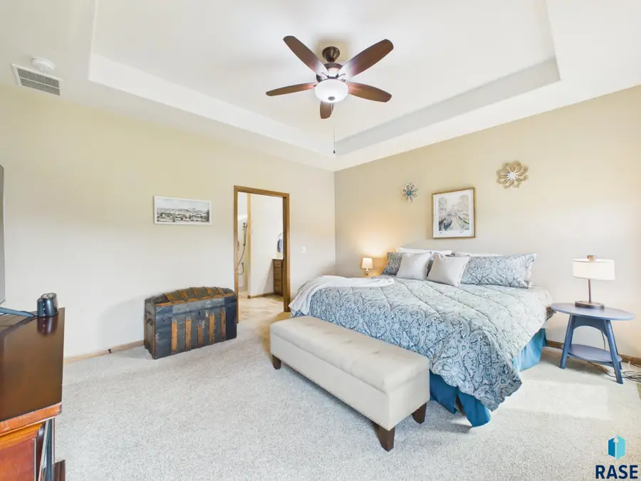 4213 S Orchid Ave, Sioux Falls, SD 57110 - #3