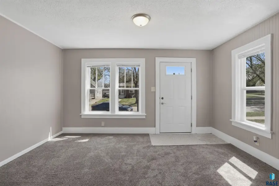 427 & 425 N French Ave, Sioux Falls, SD 57103 - #3