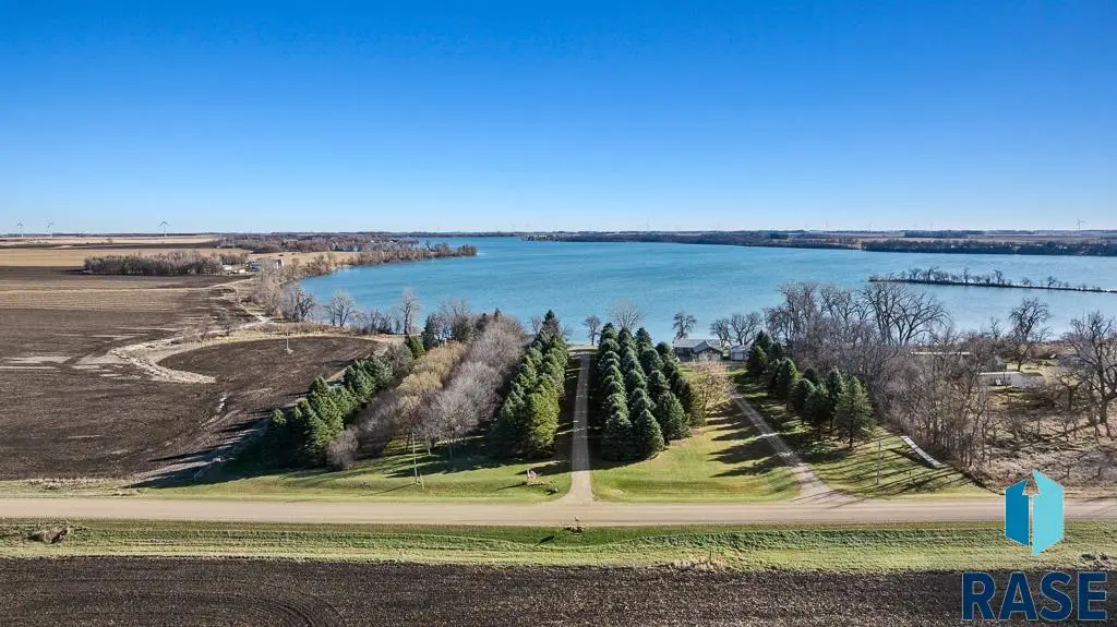 2424 County Road 101 Rd, Hendricks, MN 56136 - #1