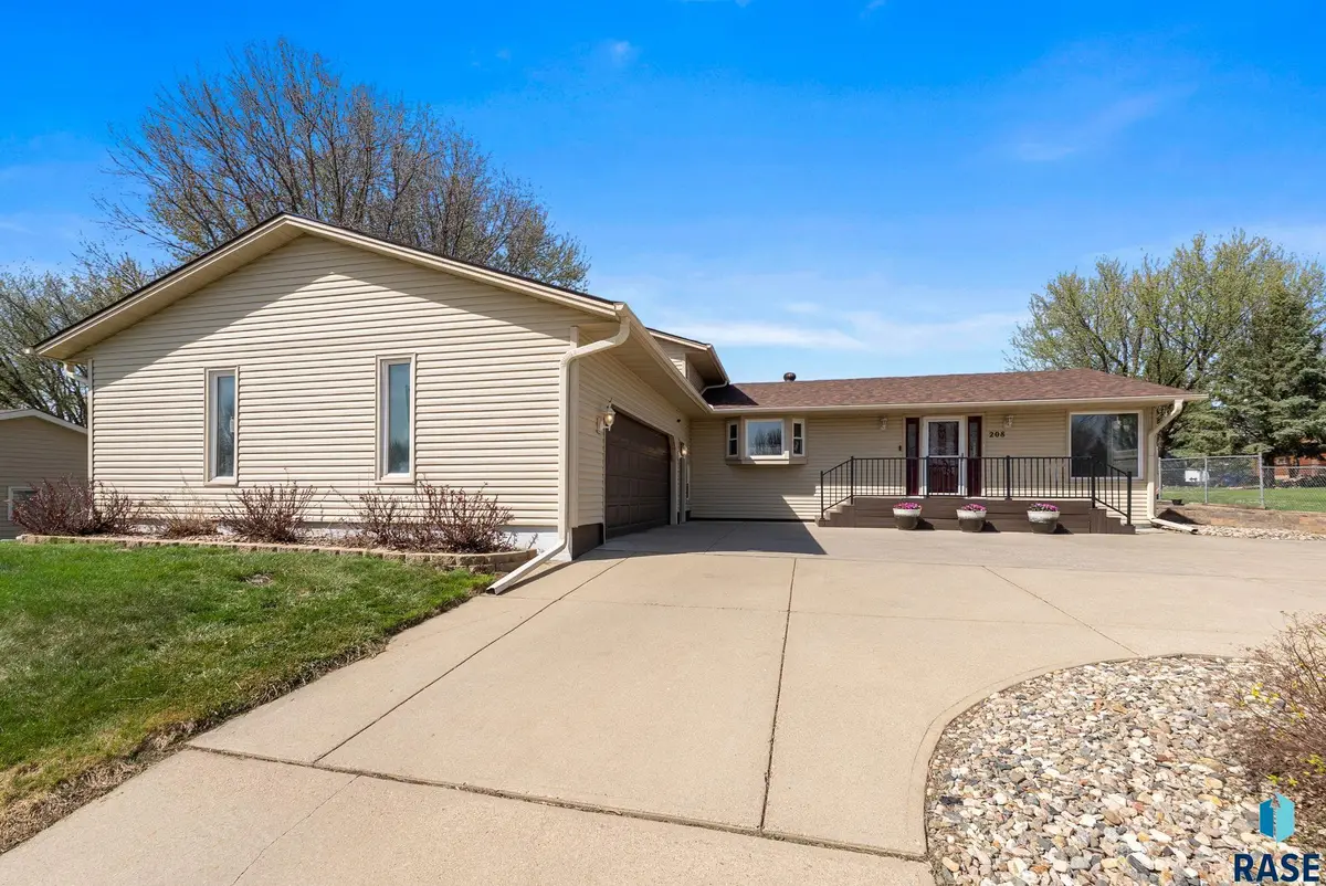 208 E 7th St, Crooks, SD 57020 - #1