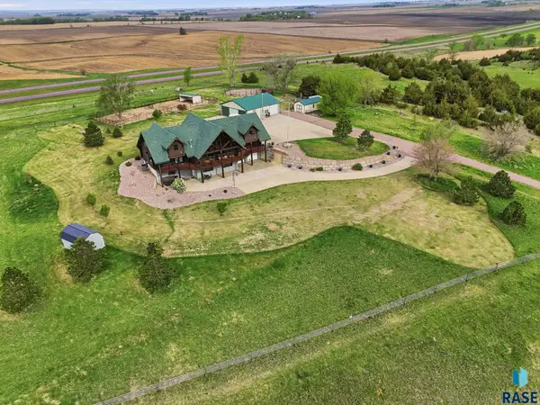47065 308 St, Beresford, SD 57004