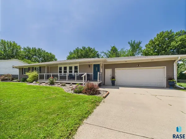 503 Wood St, Valley Springs, SD 57068