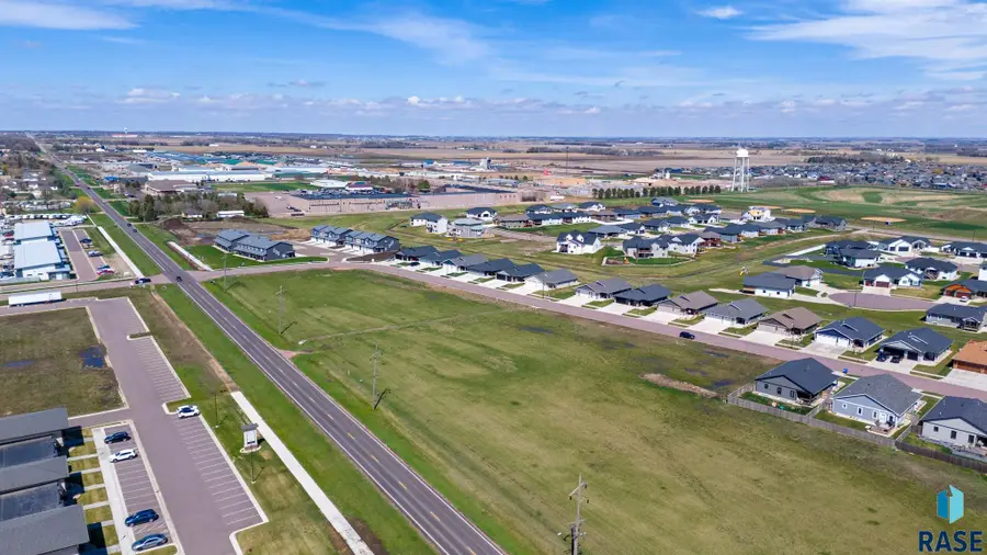 235 Devitt Dr, Harrisburg, SD 57032 - #2