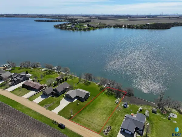 Ramlo Shore Dr, Hendricks, SD 56136