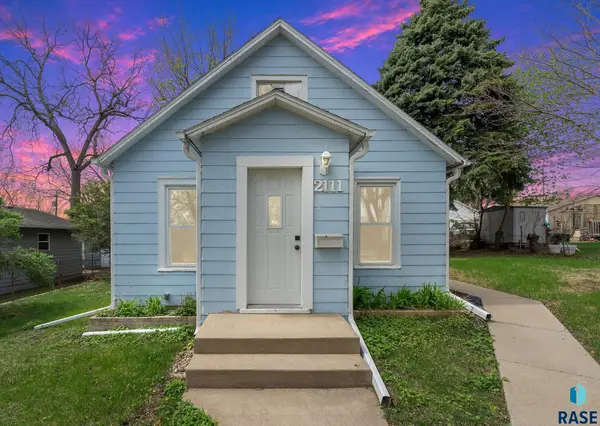 2111 S Spring Ave, Sioux Falls, SD 57105