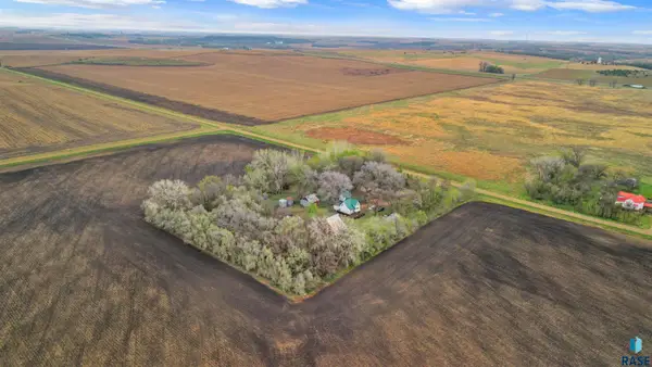 31015 470th Ave, Beresford, SD 57004