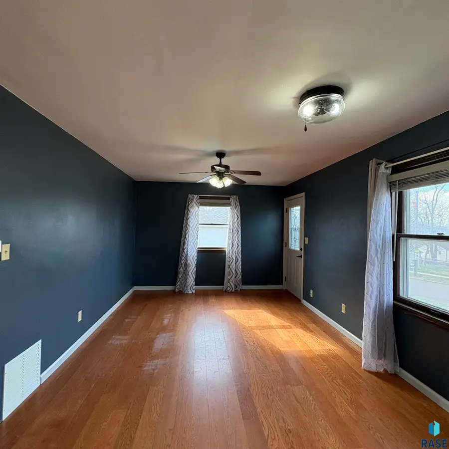 2205 W 15th St, Sioux Falls, SD 57104 - #2