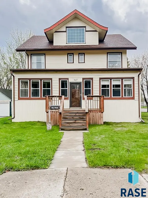 327 W Main St, Luverne, MN 56156