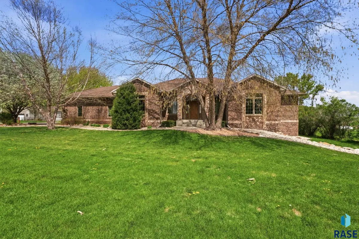 46746 265th St, Sioux Falls, SD 57107 - #1