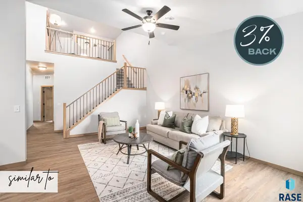 8002 E Tencate Pl, Sioux Falls, SD 57110