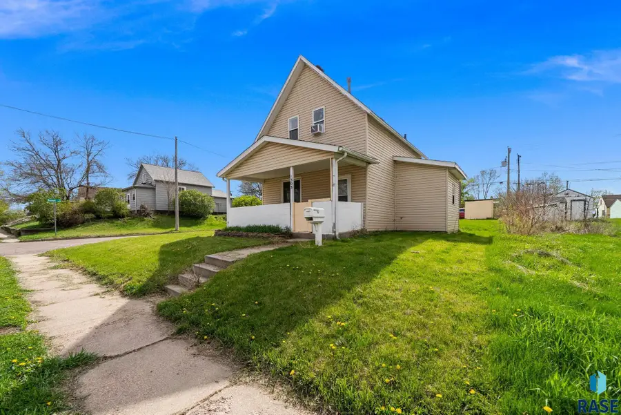 1303 N Main Ave, Sioux Falls, SD 57104 - #2