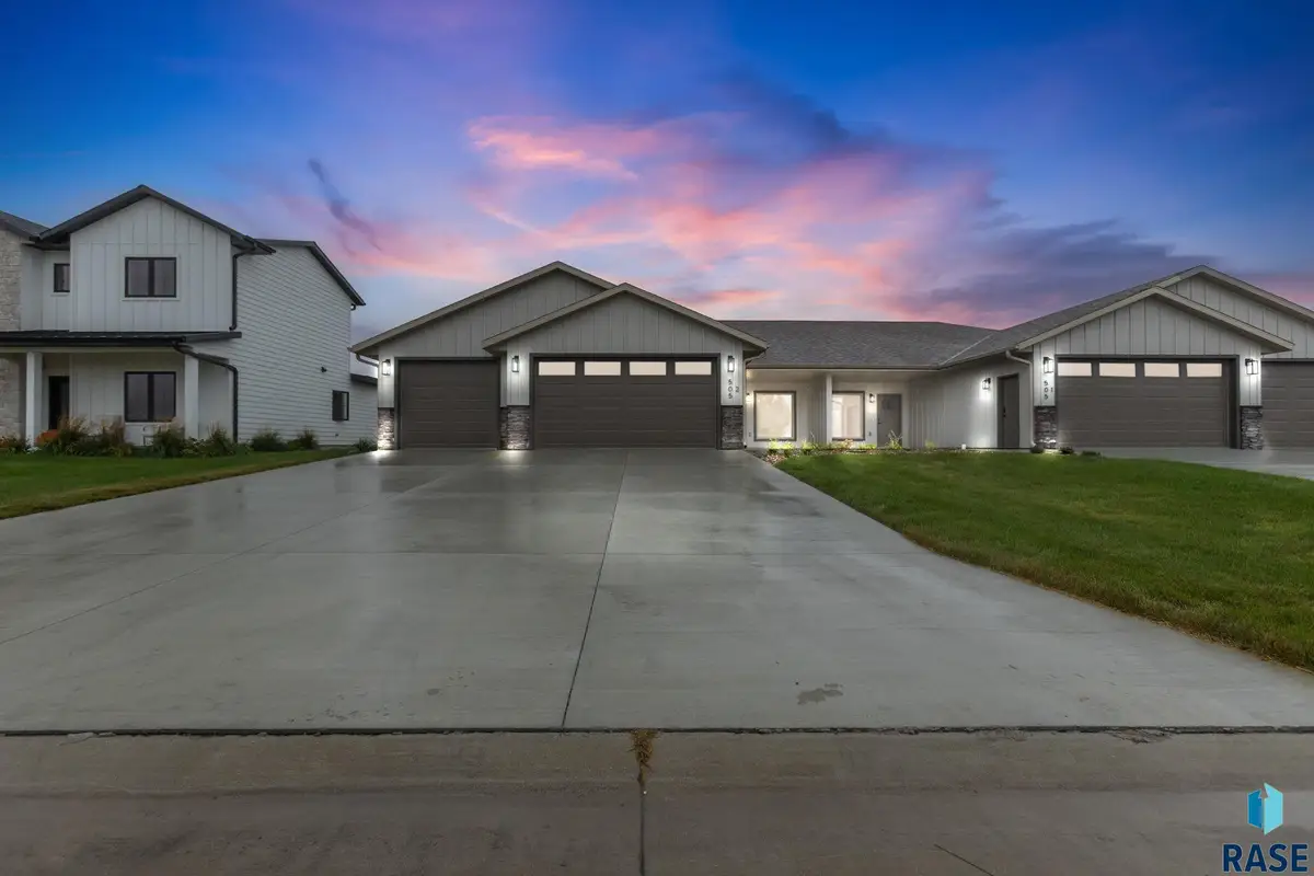 505 Mill Pond Rd #2, Rock Rapids, IA 51246 - #1