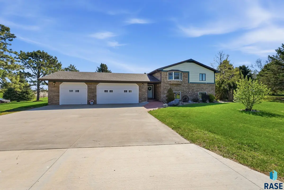 26574 466th Ave, Sioux Falls, SD 57106 - #1