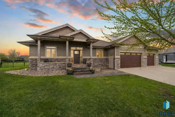 7812 S Tuscan Club Cir, Sioux Falls, SD 57108