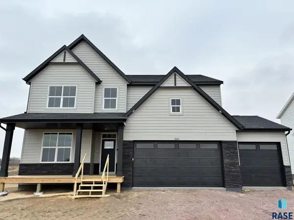 2001 N Valley View Rd, Sioux Falls, SD 57107