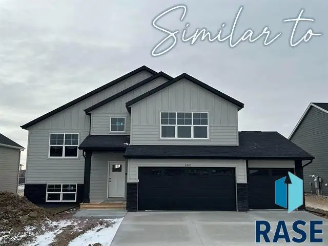 6308 W Goldberg Dr, Sioux Falls, SD 57107 - #1