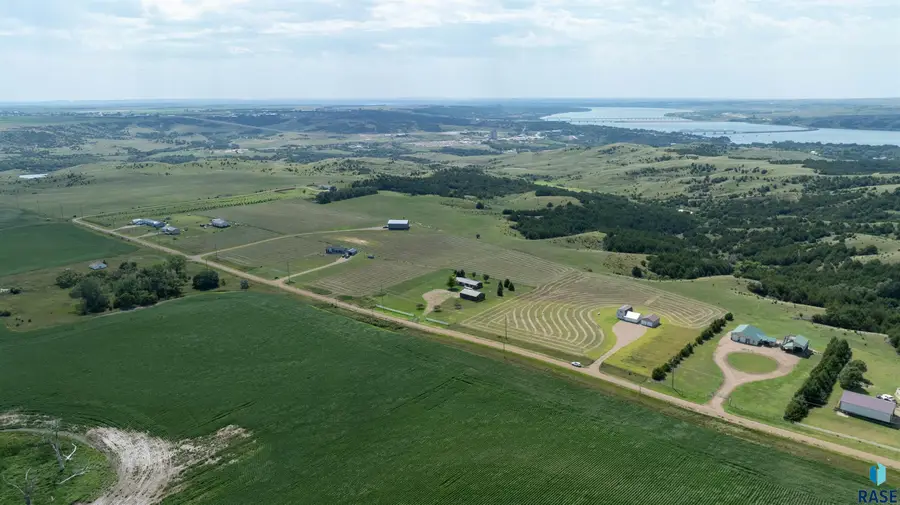 24565 345th Ave, Chamberlain, SD 57325 - #3