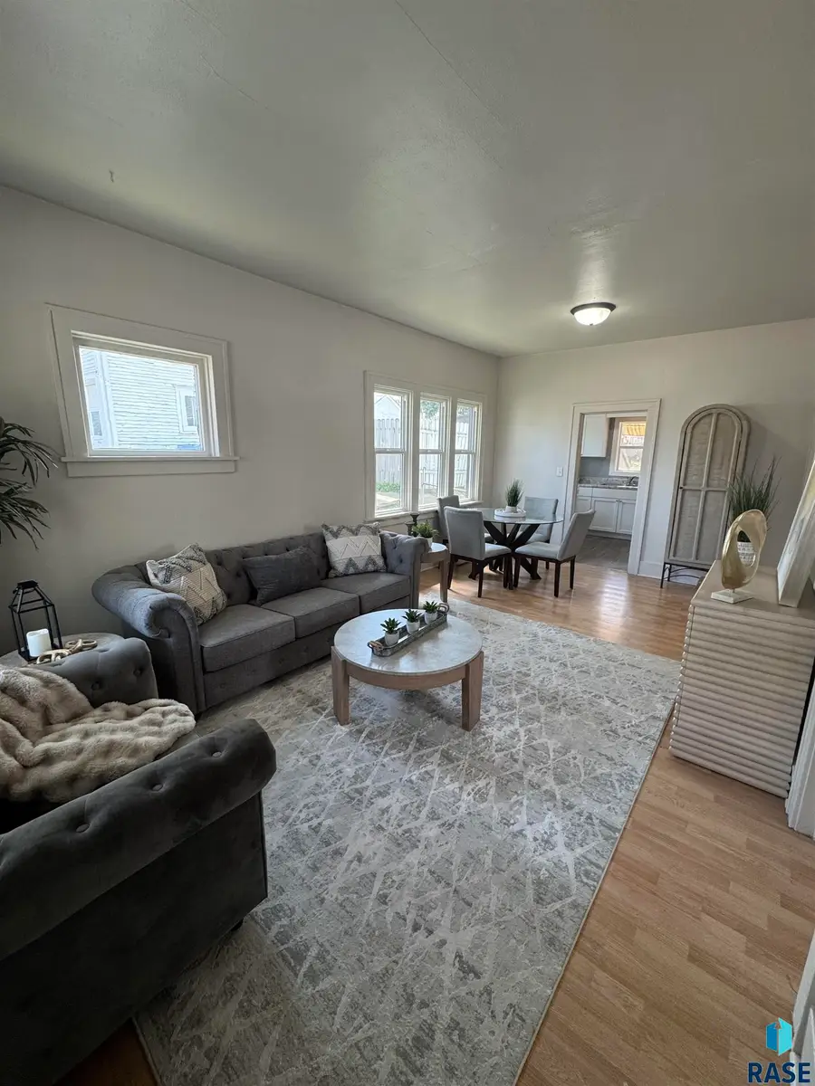 509 S Grange Ave, Sioux Falls, SD 57104 - #2