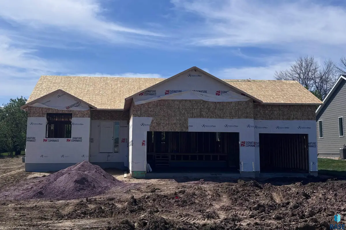 5509 W Cushman St, Sioux Falls, SD 57107 - #1