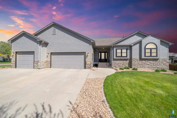 3008 W Brandywine St, Sioux Falls, SD 57108