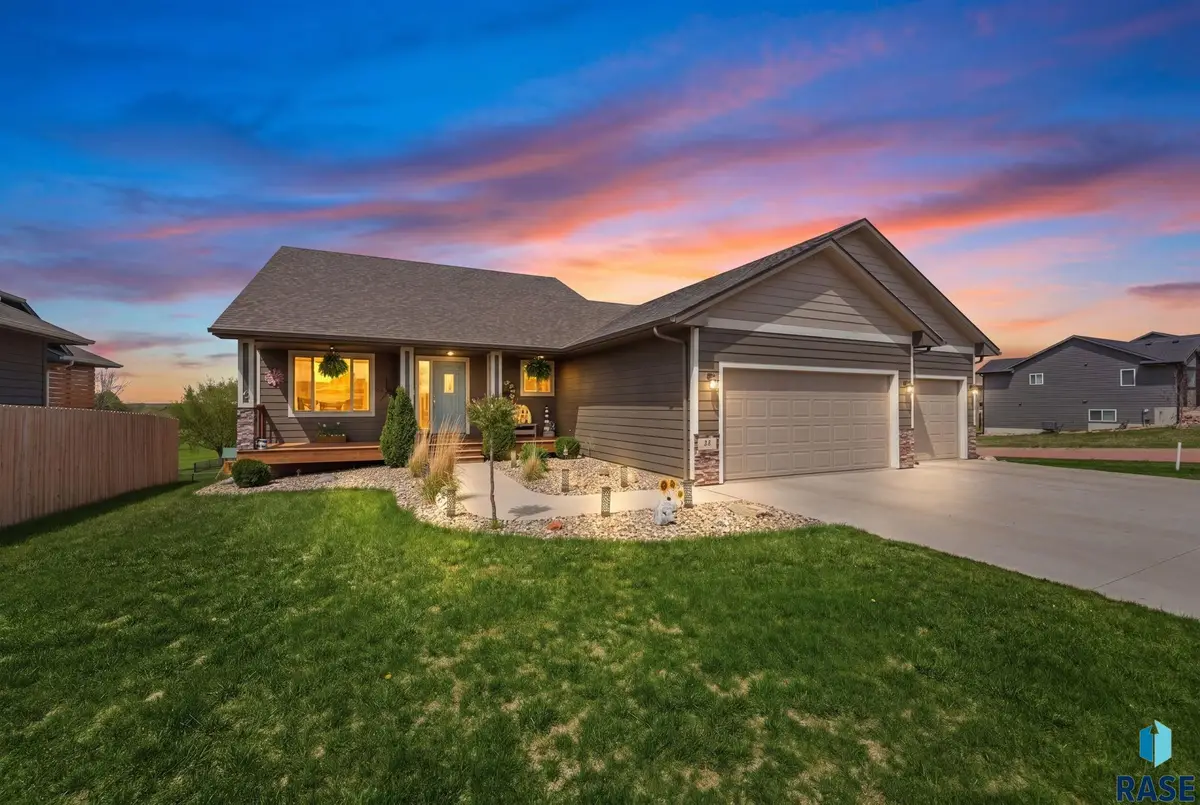39 N 6th St, Baltic, SD 57003 - #1