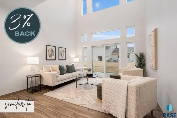 2411 E Jetty Pl, Sioux Falls, SD 57108