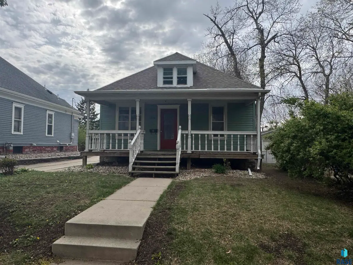 1119 S Dakota Ave, Sioux Falls, SD 57105 - #1