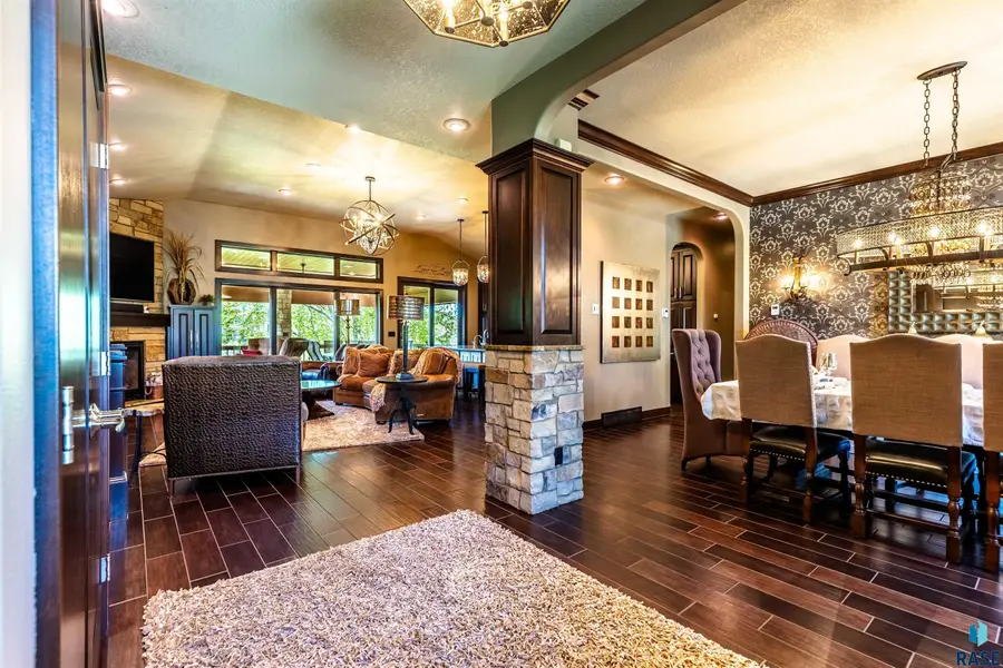 905 Ralph Rogers Rd, Sioux Falls, SD 57108 - #2