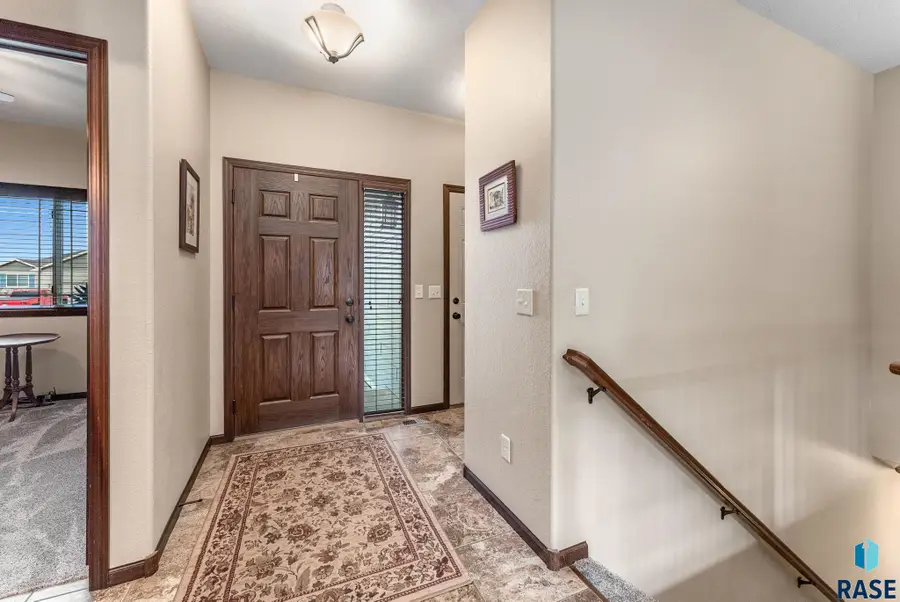 5205 S Sirocco Ave, Sioux Falls, SD 57108 - #2