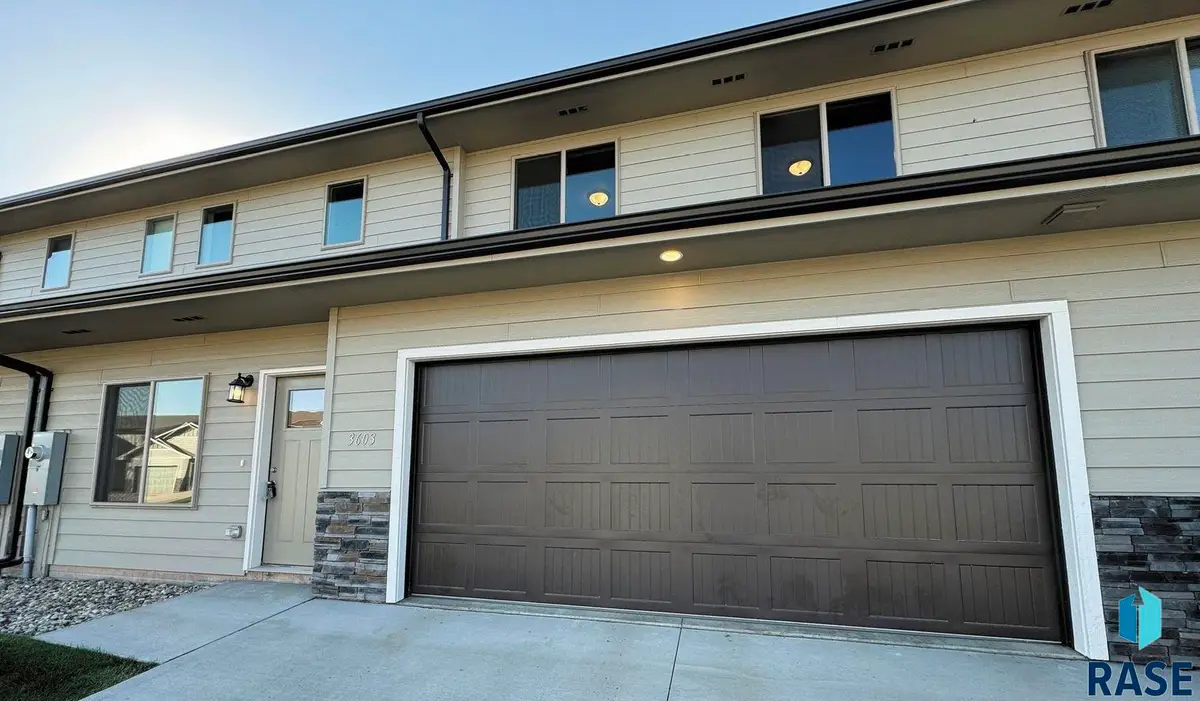 3603 E Siasconset Pl N, Sioux Falls, SD 57108 - #1