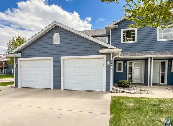 1419 N Conifer Pl, Sioux Falls, SD 57107