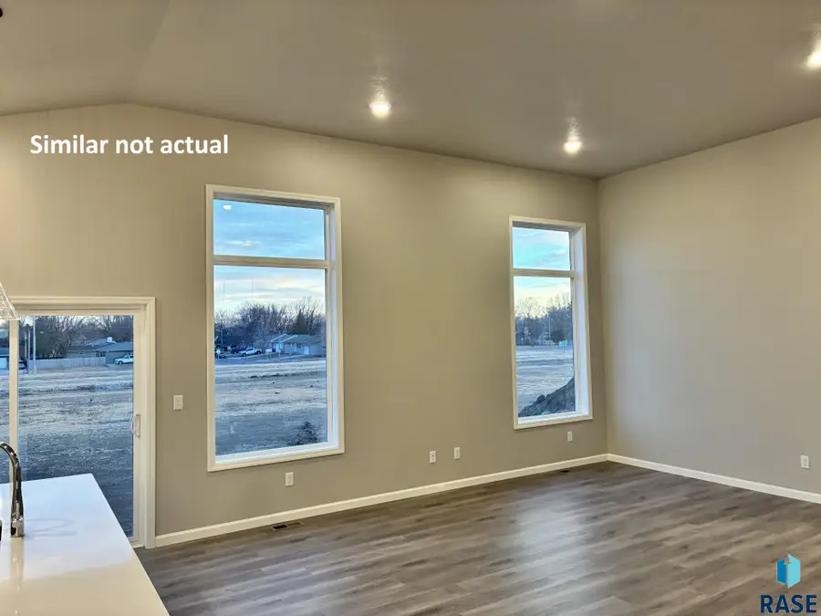 925 Estate St, Harrisburg, SD 57032 - #3