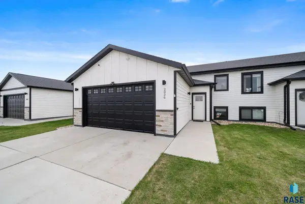 2026 Ace Ave, Brookings, SD 57006